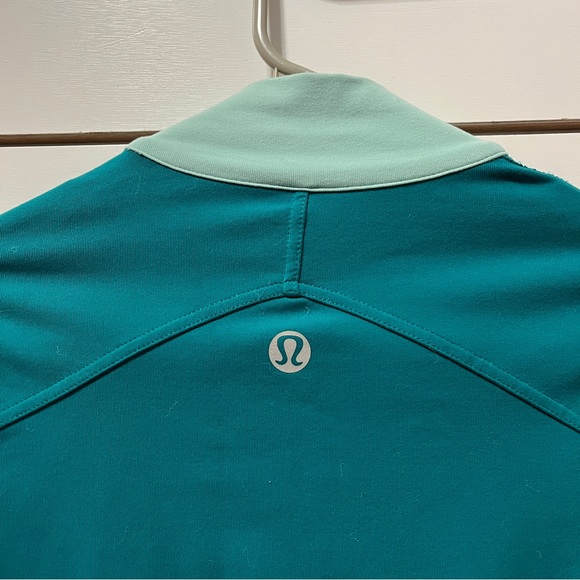 Lululemon Teal Zip Up Jacket - Picture 6 of 7